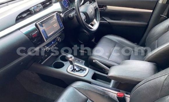 Buy Used Toyota Hilux White Car in Maseru in Maseru Buy Used Toyota Hilux White Car in Maseru in Maseru