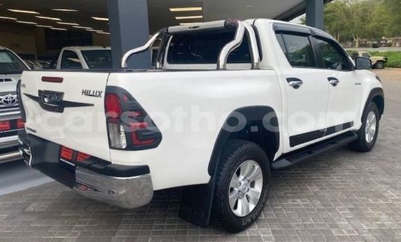 Buy Used Toyota Hilux White Car in Maseru in Maseru Buy Used Toyota Hilux White Car in Maseru in Maseru
