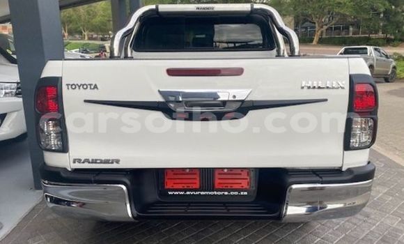 Buy Used Toyota Hilux White Car in Maseru in Maseru Buy Used Toyota Hilux White Car in Maseru in Maseru