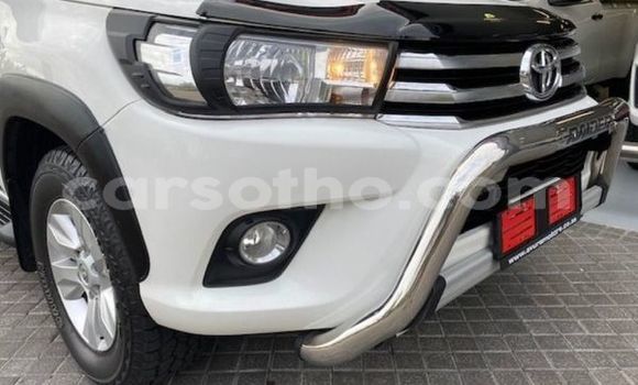Buy Used Toyota Hilux White Car in Maseru in Maseru Buy Used Toyota Hilux White Car in Maseru in Maseru