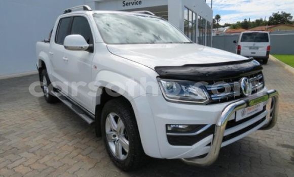 اشتري مستعمل Volkswagen Amarok White سيارة في Maseru في Maseru اشتري مستعمل Volkswagen Amarok White سيارة في Maseru في Maseru