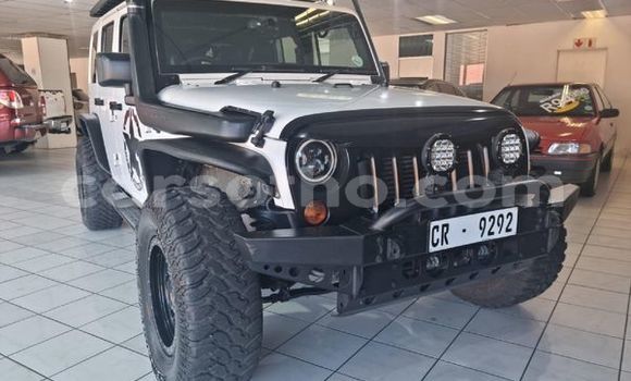 Buy Used Jeep Wrangler White Car in Maseru in Maseru Buy Used Jeep Wrangler White Car in Maseru in Maseru