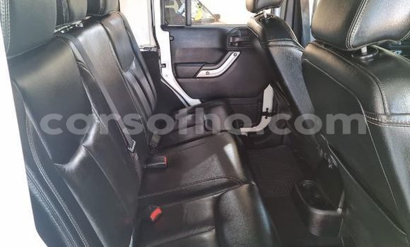 Buy Used Jeep Wrangler White Car in Maseru in Maseru Buy Used Jeep Wrangler White Car in Maseru in Maseru
