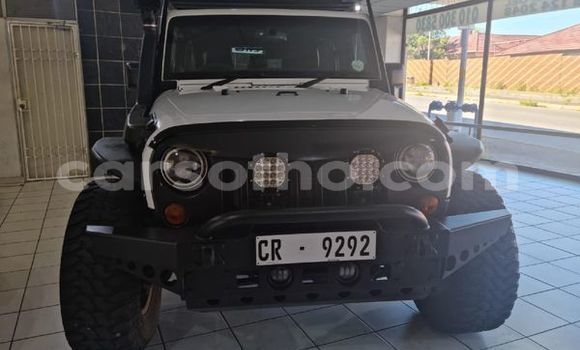 Buy Used Jeep Wrangler White Car in Maseru in Maseru Buy Used Jeep Wrangler White Car in Maseru in Maseru