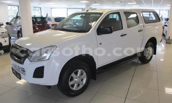 Buy Used Isuzu KB White Car in Maseru in Maseru Buy Used Isuzu KB White Car in Maseru in Maseru