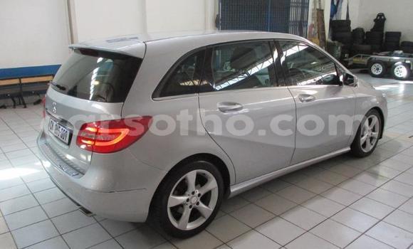 Acheter Occasion Voiture Mercedes-Benz B-klasse Gris à Maseru, Maseru Acheter Occasion Voiture Mercedes-Benz B-klasse Gris à Maseru, Maseru