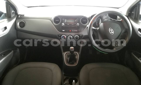 Buy Used Hyundai i10 Blue Car in Maseru in Maseru Buy Used Hyundai i10 Blue Car in Maseru in Maseru