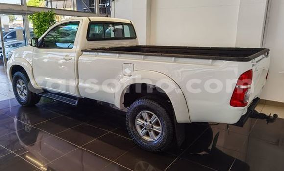 Buy Used Toyota Hilux White Car in Maseru in Maseru Buy Used Toyota Hilux White Car in Maseru in Maseru