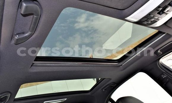 Acheter Occasion Voiture Mercedes-Benz C-Classe Blanc à Maseru, Maseru Acheter Occasion Voiture Mercedes-Benz C-Classe Blanc à Maseru, Maseru