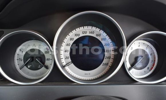 Acheter Occasion Voiture Mercedes-Benz C-Classe Blanc à Maseru, Maseru Acheter Occasion Voiture Mercedes-Benz C-Classe Blanc à Maseru, Maseru