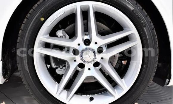 Acheter Occasion Voiture Mercedes-Benz C-Classe Blanc à Maseru, Maseru Acheter Occasion Voiture Mercedes-Benz C-Classe Blanc à Maseru, Maseru