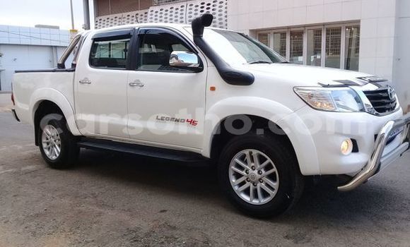 اشتري مستعمل Toyota Hilux White سيارة في Maseru في Maseru اشتري مستعمل Toyota Hilux White سيارة في Maseru في Maseru
