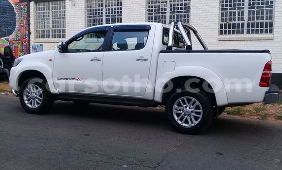 اشتري مستعمل Toyota Hilux White سيارة في Maseru في Maseru اشتري مستعمل Toyota Hilux White سيارة في Maseru في Maseru