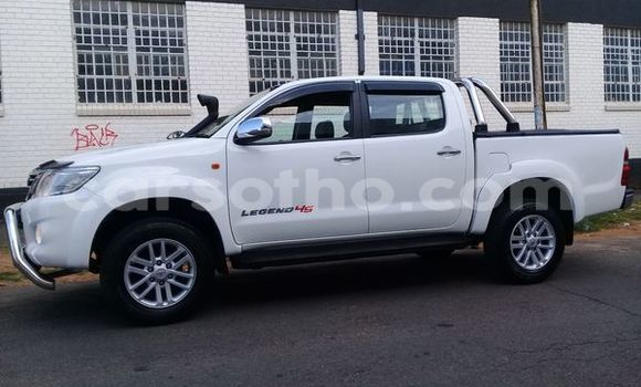 اشتري مستعمل Toyota Hilux White سيارة في Maseru في Maseru اشتري مستعمل Toyota Hilux White سيارة في Maseru في Maseru