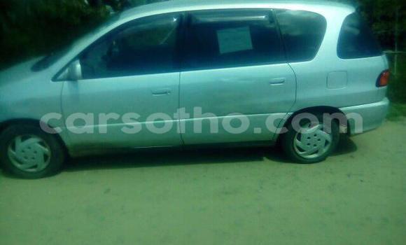 Acheter Occasion Voiture Toyota Ipsum Gris à Maseru, Maseru Acheter Occasion Voiture Toyota Ipsum Gris à Maseru, Maseru