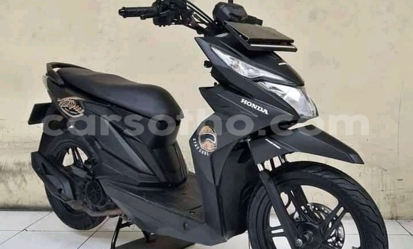 Sayi Na hannu Honda AX Black Motsi in Maseru a Maseru