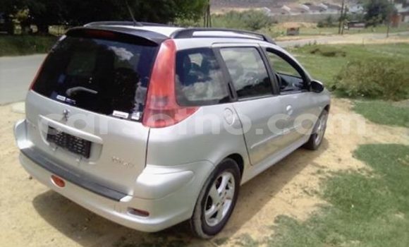 Acheter Occasion Voiture Peugeot 206 Gris à Maseru, Maseru Acheter Occasion Voiture Peugeot 206 Gris à Maseru, Maseru