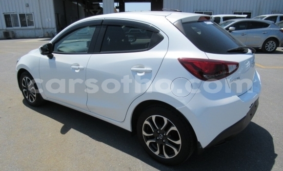 Acheter Occasion Voiture Mazda Demio Blanc à Maseru, Maseru Acheter Occasion Voiture Mazda Demio Blanc à Maseru, Maseru
