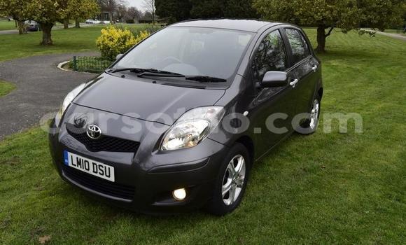 Sayi Na hannu Toyota Yaris Silver Mota in Butha–Buthe a Thaba-Tseka Sayi Na hannu Toyota Yaris Silver Mota in Butha–Buthe a Thaba-Tseka