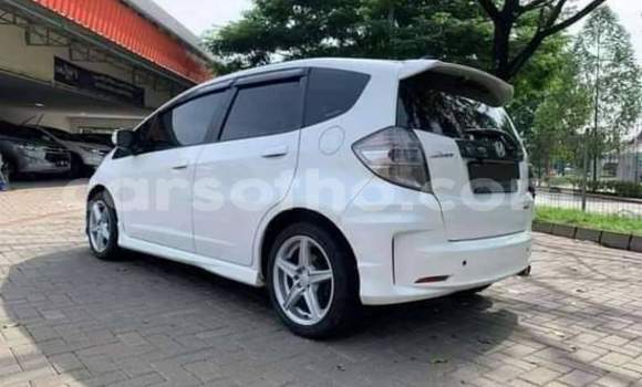 Sayi Na hannu Honda FIT White Mota in Maseru a Maseru Sayi Na hannu Honda FIT White Mota in Maseru a Maseru