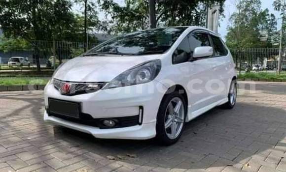 Sayi Na hannu Honda FIT White Mota in Maseru a Maseru Sayi Na hannu Honda FIT White Mota in Maseru a Maseru