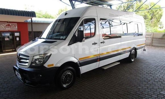 Buy Used Mercedes-Benz S–Class White Car in Maseru in Maseru Buy Used Mercedes-Benz S–Class White Car in Maseru in Maseru