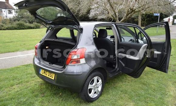 Sayi Na hannu Toyota Yaris Silver Mota in Butha–Buthe a Thaba-Tseka Sayi Na hannu Toyota Yaris Silver Mota in Butha–Buthe a Thaba-Tseka