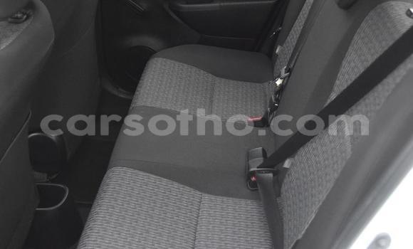 Acheter Occasion Voiture Toyota Yaris Blanc à Hlotse, Leribe Acheter Occasion Voiture Toyota Yaris Blanc à Hlotse, Leribe