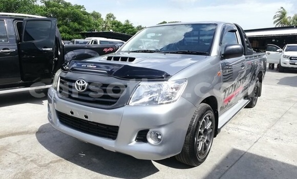 Acheter Occasion Voiture Toyota Hilux Gris à Maseru, Maseru Acheter Occasion Voiture Toyota Hilux Gris à Maseru, Maseru