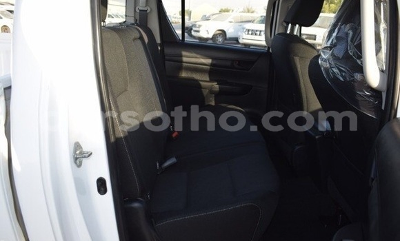 Acheter Occasion Voiture Toyota Hilux Blanc à Maseru, Maseru Acheter Occasion Voiture Toyota Hilux Blanc à Maseru, Maseru