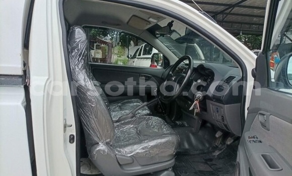 Acheter Occasion Voiture Toyota Hilux Blanc à Maseru, Maseru Acheter Occasion Voiture Toyota Hilux Blanc à Maseru, Maseru