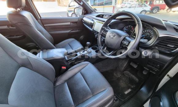 Acheter Occasion Voiture Toyota Hilux Blanc à Maseru, Maseru Acheter Occasion Voiture Toyota Hilux Blanc à Maseru, Maseru