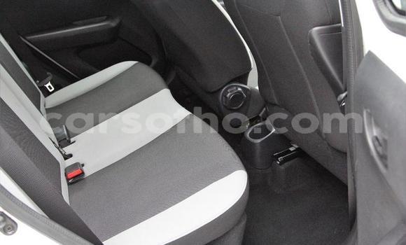 Sayi Na hannu Toyota Aygo White Mota in Mafeteng a Mafeteng Sayi Na hannu Toyota Aygo White Mota in Mafeteng a Mafeteng