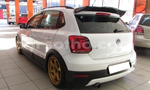 اشتري مستعمل Volkswagen Polo White سيارة في Maputsoe في Leribe اشتري مستعمل Volkswagen Polo White سيارة في Maputsoe في Leribe