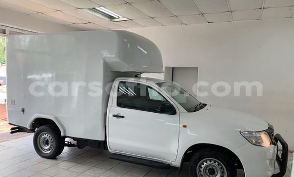 Buy Used Toyota Hilux White Car in Maseru in Maseru Buy Used Toyota Hilux White Car in Maseru in Maseru