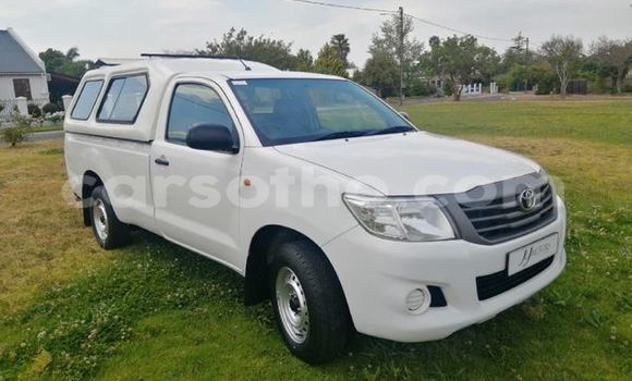 اشتري مستعمل Toyota Hilux White سيارة في Maseru في Maseru اشتري مستعمل Toyota Hilux White سيارة في Maseru في Maseru