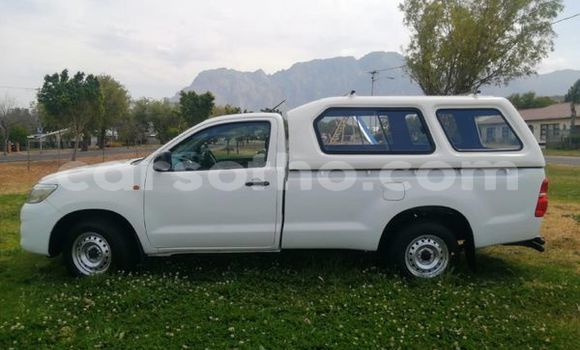 اشتري مستعمل Toyota Hilux White سيارة في Maseru في Maseru اشتري مستعمل Toyota Hilux White سيارة في Maseru في Maseru