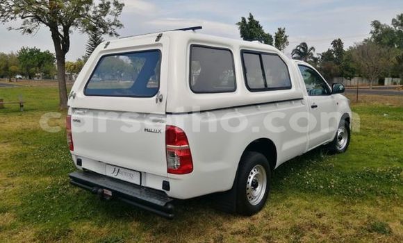 اشتري مستعمل Toyota Hilux White سيارة في Maseru في Maseru اشتري مستعمل Toyota Hilux White سيارة في Maseru في Maseru