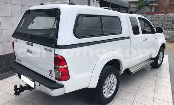 Buy Used Toyota Hilux White Car in Maseru in Maseru Buy Used Toyota Hilux White Car in Maseru in Maseru