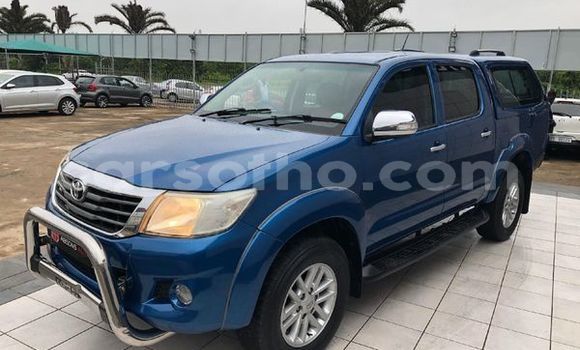 Buy Used Toyota Hilux Blue Car in Maseru in Maseru Buy Used Toyota Hilux Blue Car in Maseru in Maseru