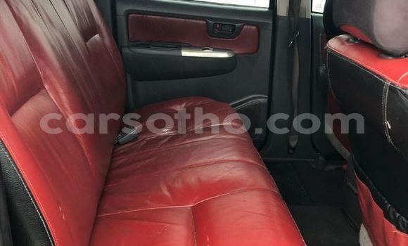 Buy Used Toyota Hilux Blue Car in Maseru in Maseru Buy Used Toyota Hilux Blue Car in Maseru in Maseru