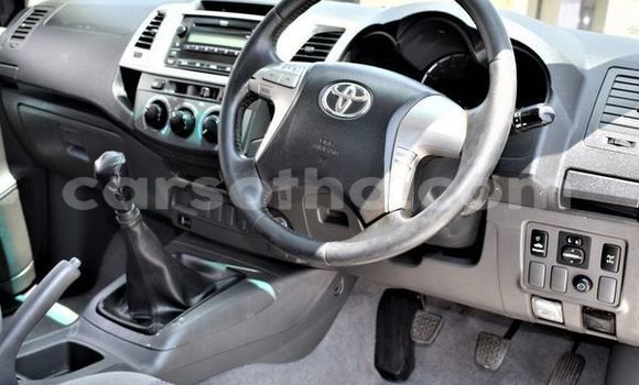 Buy Used Toyota Hilux Black Car in Maseru in Maseru Buy Used Toyota Hilux Black Car in Maseru in Maseru