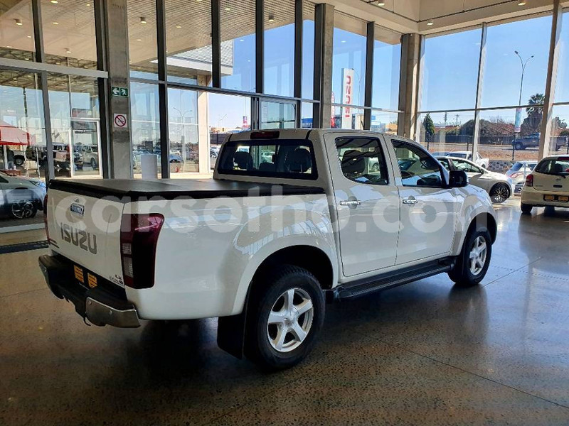 Big with watermark isuzu d max maseru maseru 23880