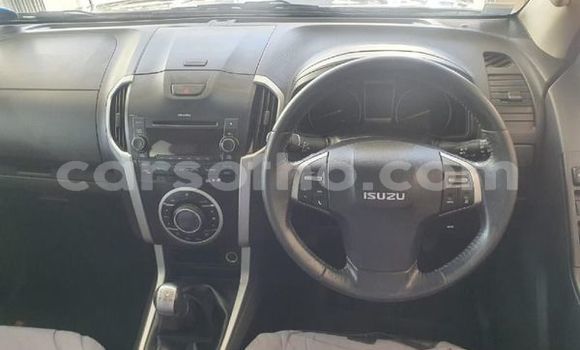 Sayi Na hannu Isuzu D–MAX Silver Mota in Maseru a Maseru Sayi Na hannu Isuzu D–MAX Silver Mota in Maseru a Maseru
