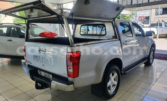 Sayi Na hannu Isuzu D–MAX Silver Mota in Maseru a Maseru Sayi Na hannu Isuzu D–MAX Silver Mota in Maseru a Maseru