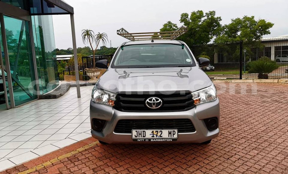Buy Used Toyota Hilux Silver Car in Maseru in Maseru Buy Used Toyota Hilux Silver Car in Maseru in Maseru