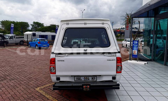 Buy Used Toyota Hilux White Car in Maseru in Maseru Buy Used Toyota Hilux White Car in Maseru in Maseru