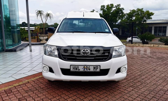 Buy Used Toyota Hilux White Car in Maseru in Maseru Buy Used Toyota Hilux White Car in Maseru in Maseru
