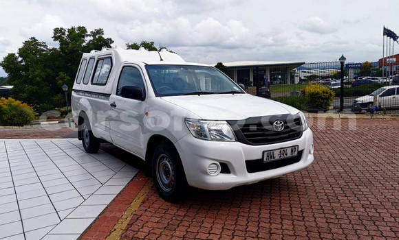Buy Used Toyota Hilux White Car in Maseru in Maseru Buy Used Toyota Hilux White Car in Maseru in Maseru