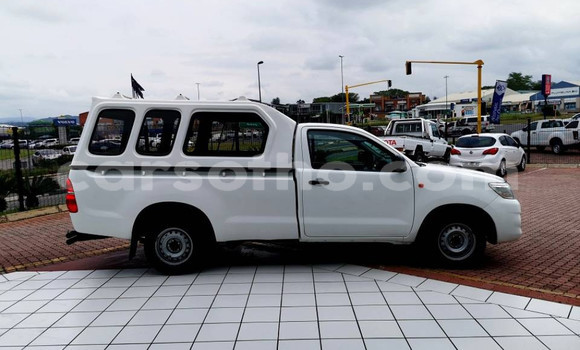 Buy Used Toyota Hilux White Car in Maseru in Maseru Buy Used Toyota Hilux White Car in Maseru in Maseru
